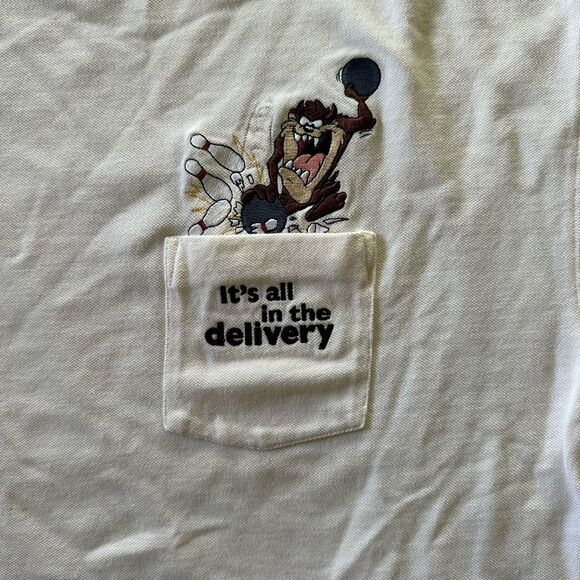 Vintage 90’s Looney Tunes Tasmanian Devil Taz Bowling Embroidered Tshirt | L - Picture 5 of 7